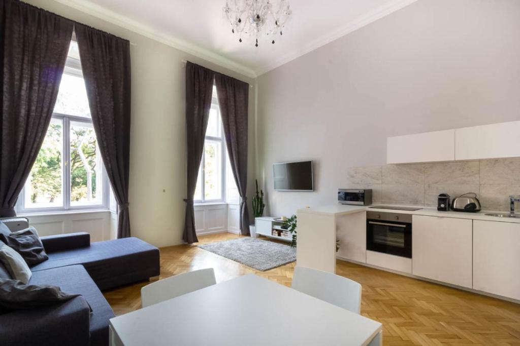Luxury Lisbeth Apartman Budapest Exterior photo